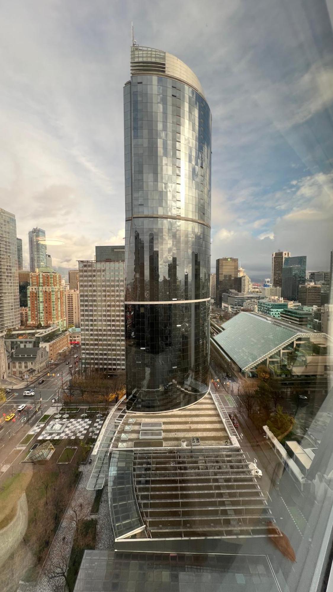 溫哥華Stunning Skyline Views In A Cozy And Stylish Abode公寓 外观 照片